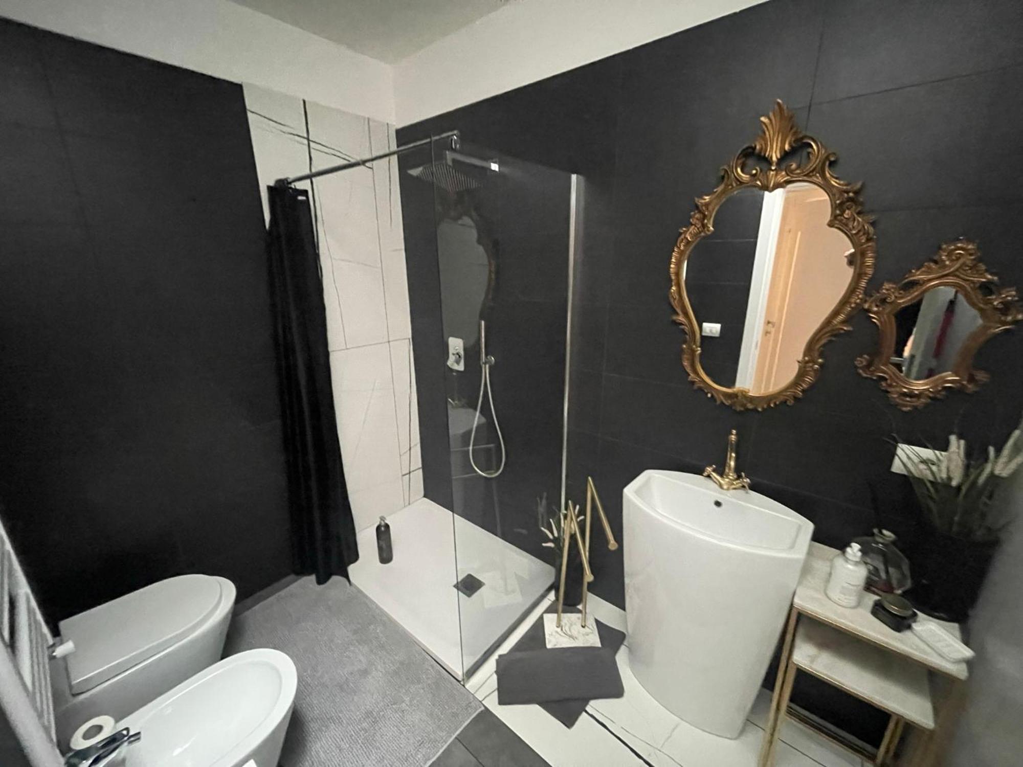 Decoluxe !Apartamento Con 1 Camera Da Letto , In Zona San Paolo , Via Martiniana Турин Экстерьер фото